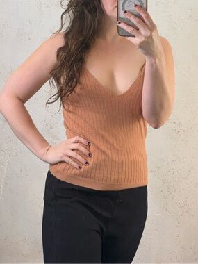 Anthropologie One Grey Day V-Neck Ribbed Knit Tank Top Tan New With Tags Medium